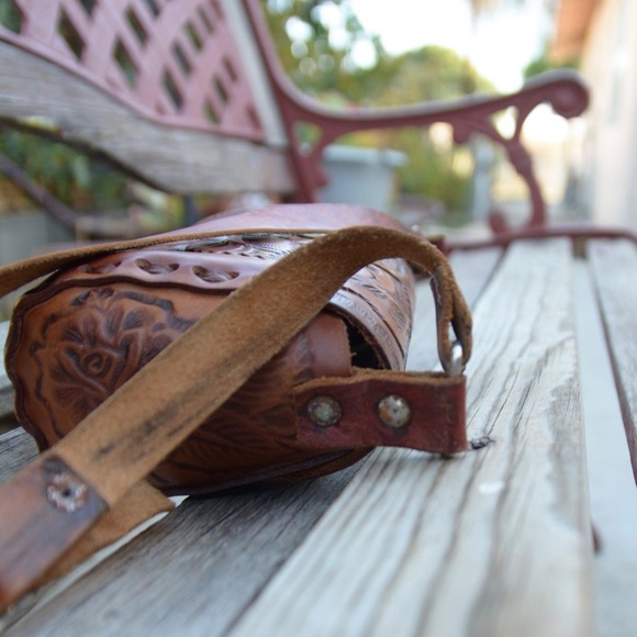 Hand-made Leather Purse - Picture 4 of 6